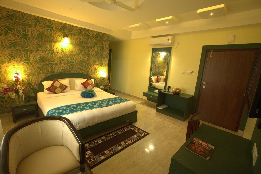 Hotel Royal Shades Bangalore Zimmer foto